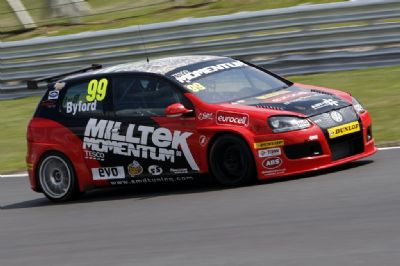 AmD Milltek Racing.com set to resume battle at Snetterton